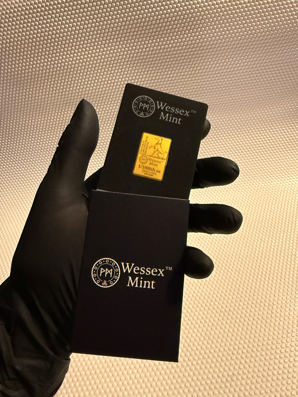 Wessex Mint The White Greyhound of Richmond 1/1000th oz 24k Fine Gold Bar